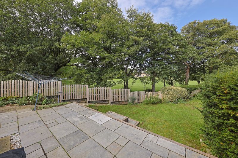 Riverside Crescent Holymoorside